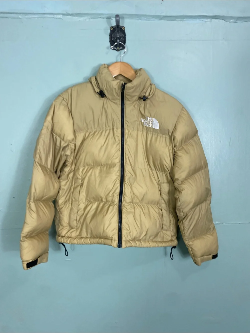The North Face 700 Puffer Jacket Beige Retro 1996 Nuptse Medium Women’s
